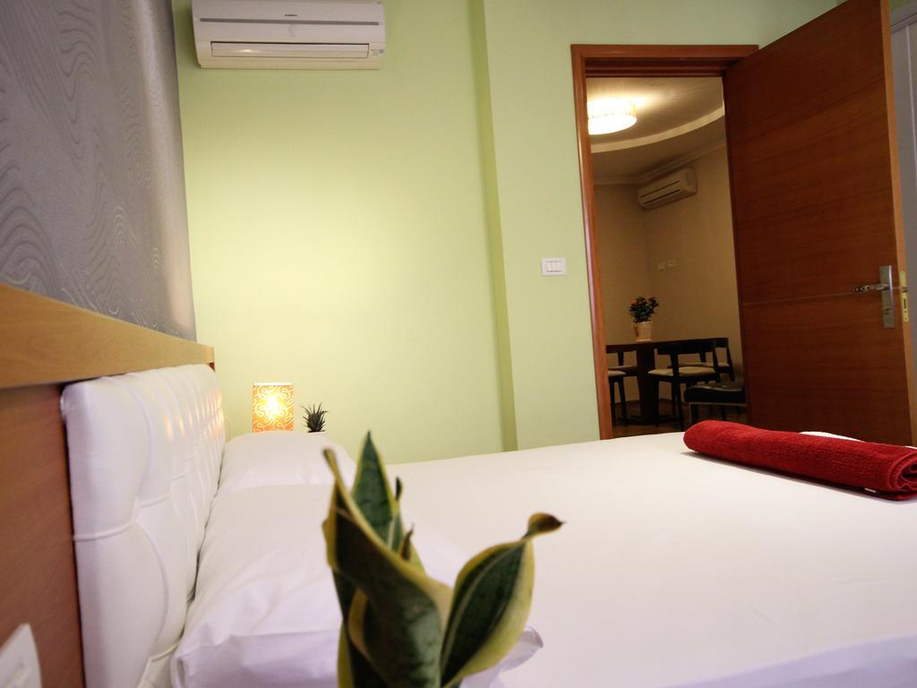 Hotel Bylis Tirana Szoba fotó