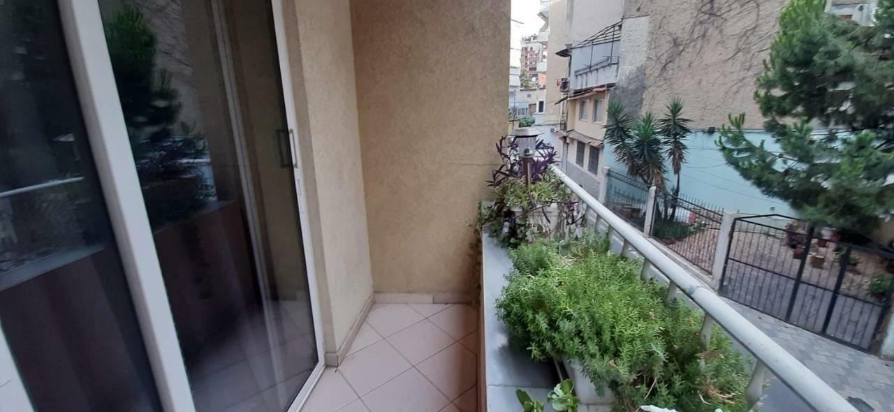 Hotel Bylis Tirana Kültér fotó